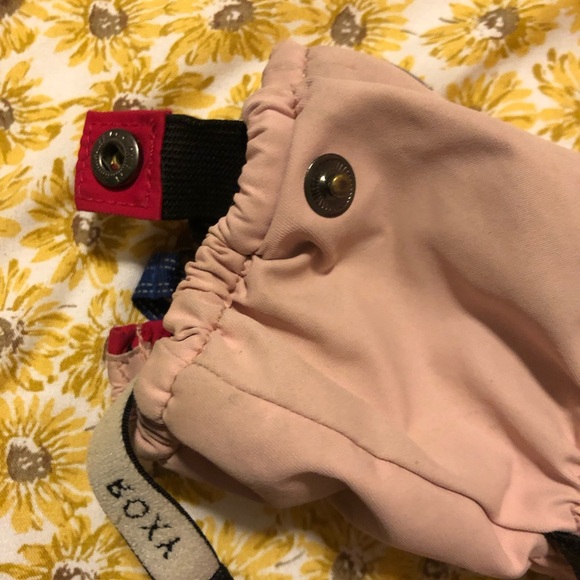 Kitty cat hat and mittens - Picture 3 of 5